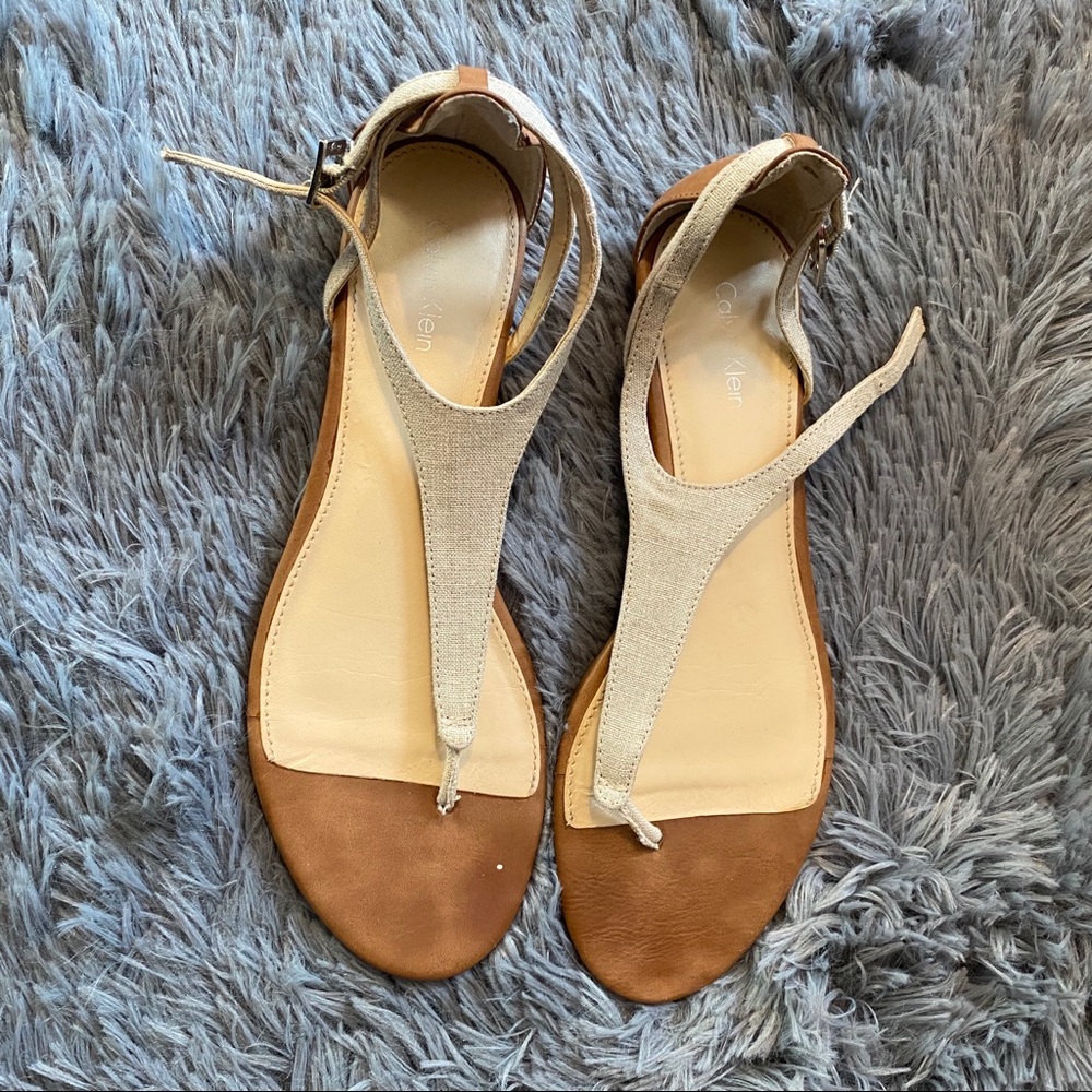 Sz 8 strappy flat sandals Calvin Klein Sandals